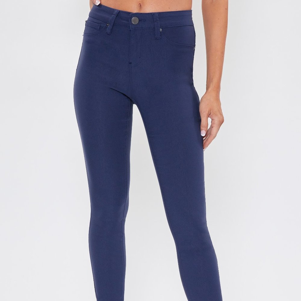 YMI Women's Hyperstretch Midrise Skinny Navy M